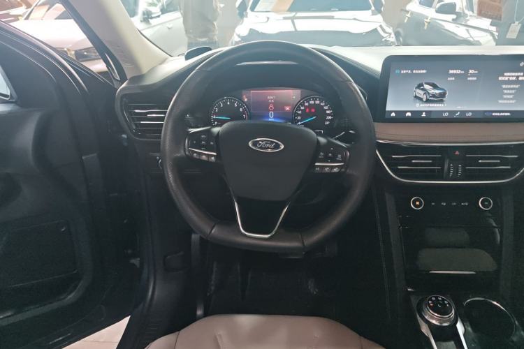 Used Ford Escape 2020 EcoBoost 245 Two-Wheel-Drive Comfort Edition
