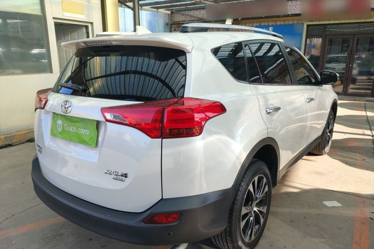 Used Toyota RAV4 2015 2.5L Automatic 4x4 Prestige Edition
