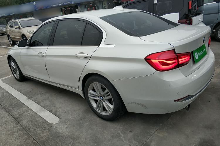 Used BMW 3 Series 2016 320Li Ambition Model

