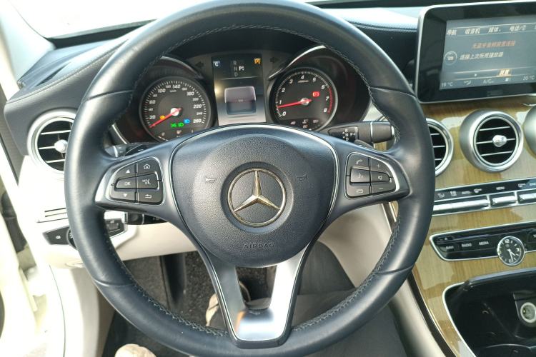 Used Mercedes-Benz C-Class 2016 C 200 L
