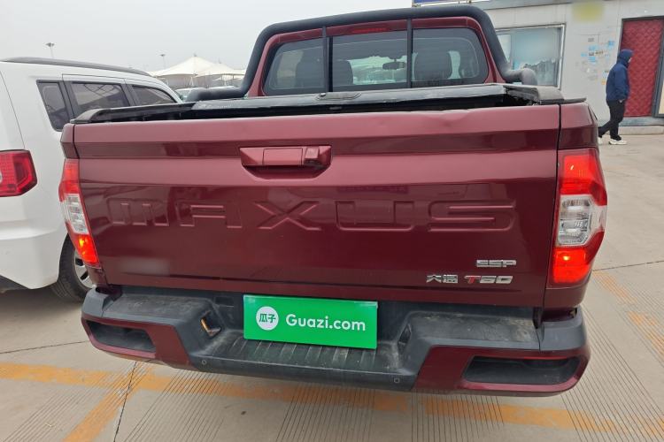 Used SAIC MAXUS T60 2017 2.4L Gasoline Manual Two-Wheel Drive High-Ride Elite Standard Van