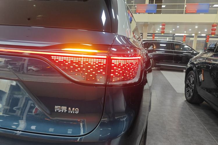 Used Hima AITO M9 2025 Extended-Range Ultra Version 52 kWh 6-Seater