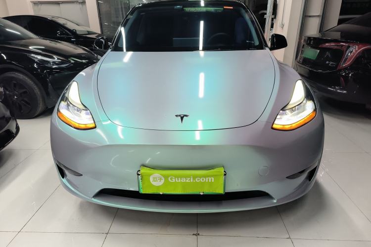 Used Tesla Model Y 2023 Long-Range All-Wheel-Drive Version
