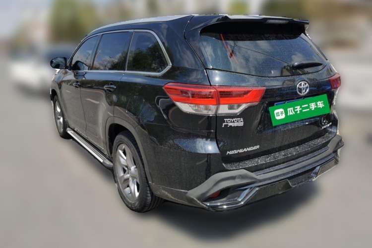 Used Toyota Highlander 2018 2.0T Four-Wheel Drive Luxury Edition 7 Seats China V Emission Standard
