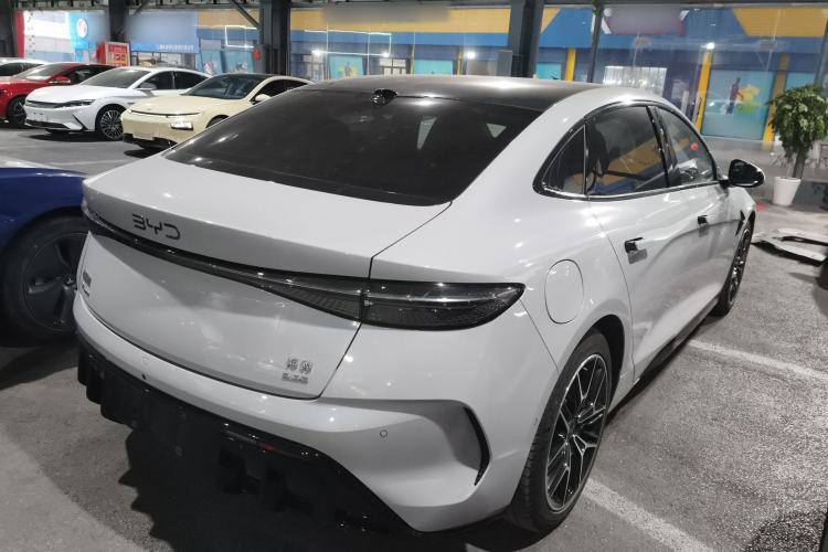 Used BYD Seal 2025 600 All-Wheel Drive Intelligent Driving Version
