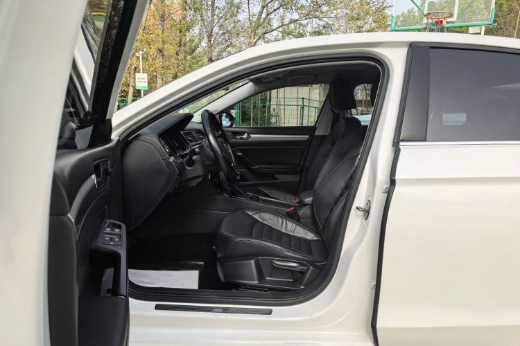 Used Volkswagen Lamando 2018 280TSI DSG Comfort Edition
