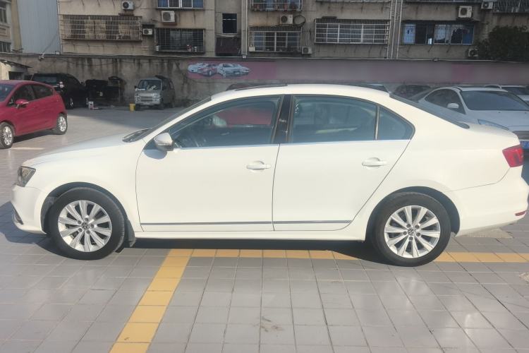 Used Volkswagen Sagitar 2016 230TSI 25th Anniversary Edition
