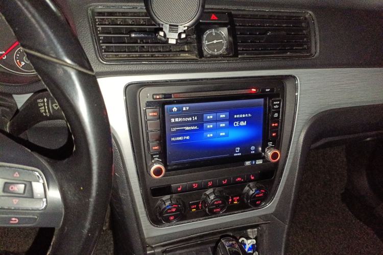 Used Volkswagen Passat 2014 1.8TSI DSG Luxury Edition
