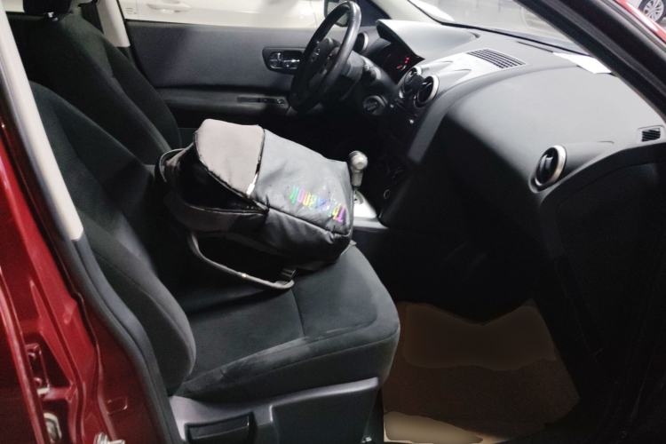 Used Nissan Qashqai 2015 2.0 XL Coolfire CVT 2WD
