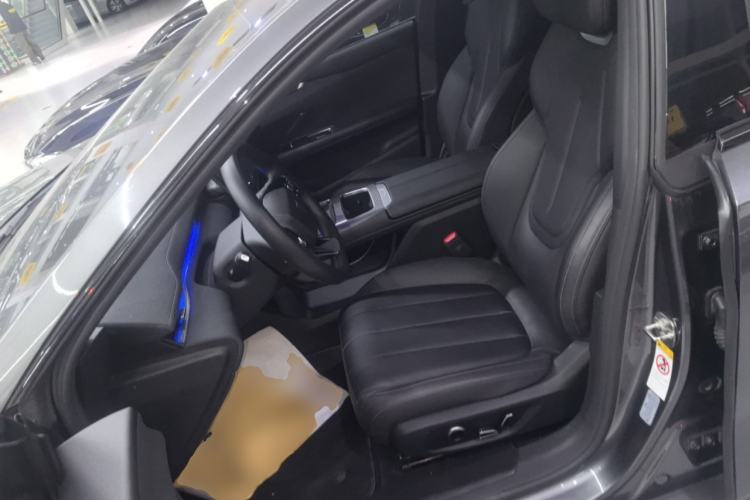 Used  L07 2024 230Max Range-Extended Version
