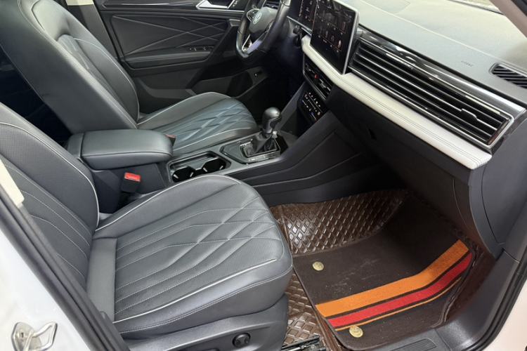 Used Volkswagen Tiguan L 2022 330TSI Automatic Two-Wheel Drive Smart Edition
