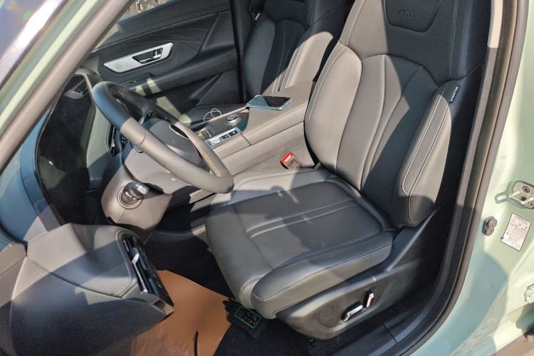 Used Dongfeng Aeolus Huge 2022 Mach Dual-Motor 1.5T MHD Dare-to-Dream Edition