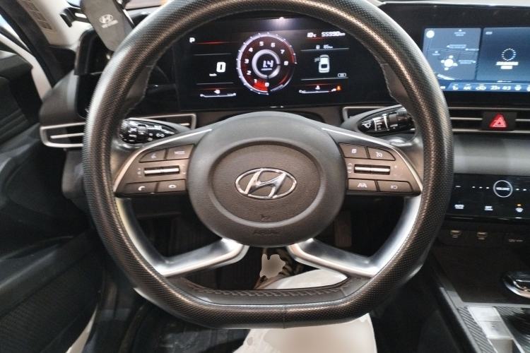 Used Hyundai Elantra 2021 1.5L CVT LUX Prestige Edition