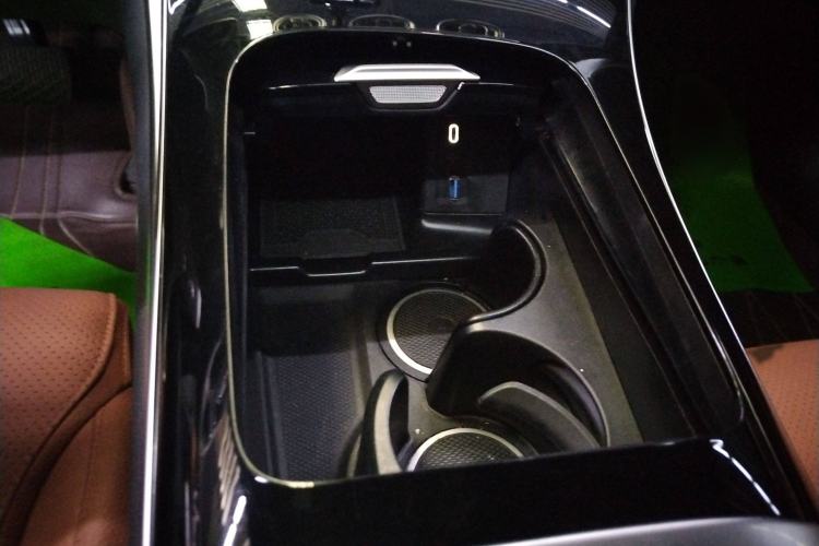 Used Mercedes-Benz GLC 2023 GLC 260 L 4MATIC Luxury Model 5 Seats
