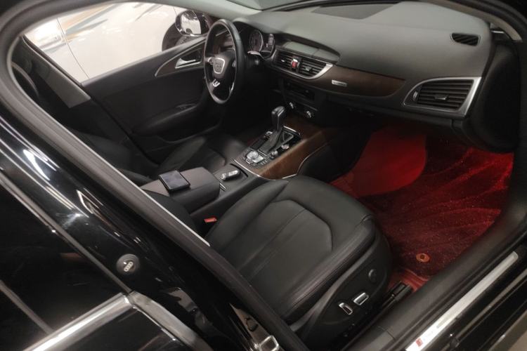 Used Audi A6L 2018 30th Anniversary Edition 45 TFSI quattro Luxury Model
