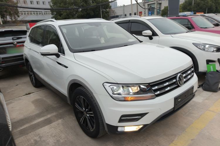 Used Volkswagen Tiguan L 2021 330TSI Automatic Two-Wheel Drive Smart Edition