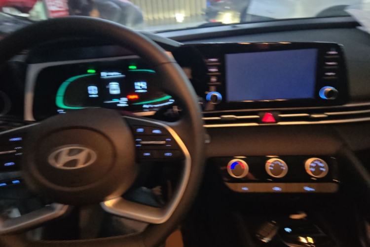 Used Hyundai Elantra 2023 1.5L CVT GLX Elite Edition
