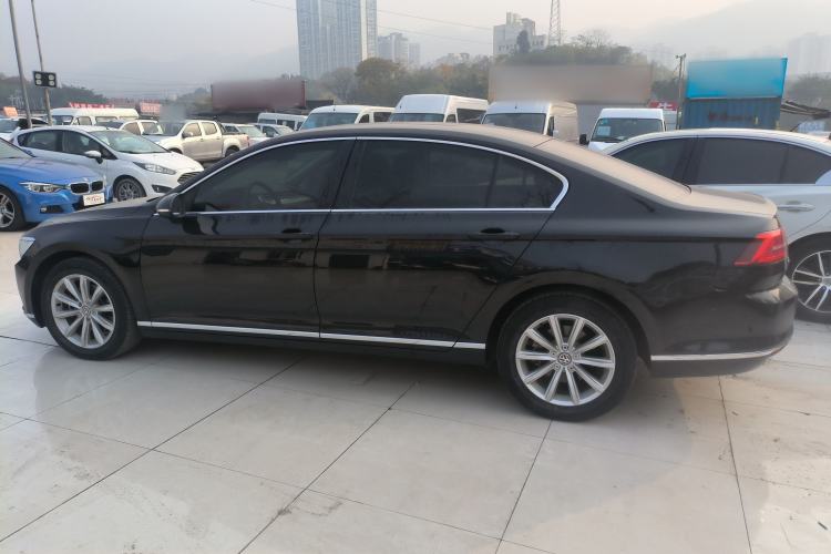 Used Volkswagen Magotan 2019 330TSI DSG Leading Model China VI Standard