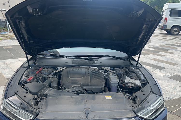 Used Audi A7L 2024 45TFSI quattro S-line Visionary Edition Flow Crystal Package
