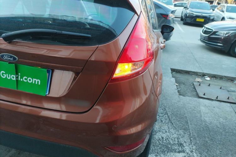 Used Ford Fiesta 2013 Hatchback 1.5L Automatic Fashion Edition