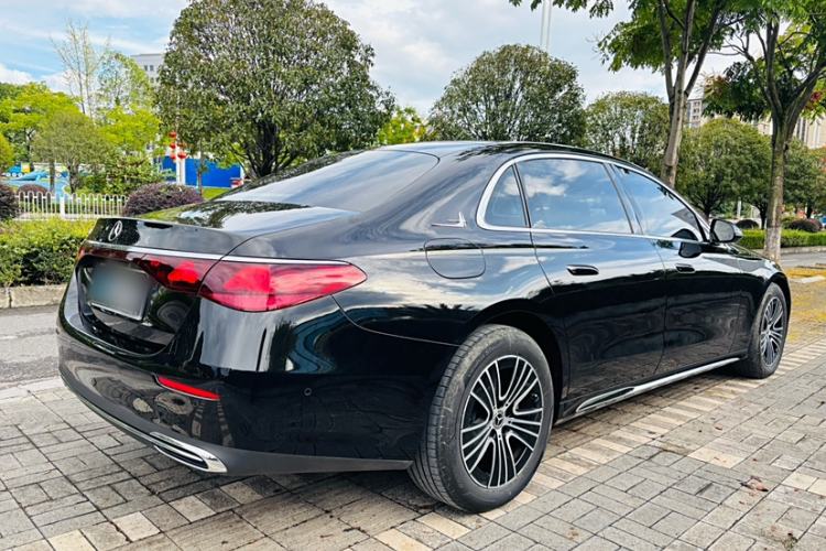 Used Mercedes-Benz E-Class 2024 E 260 L
