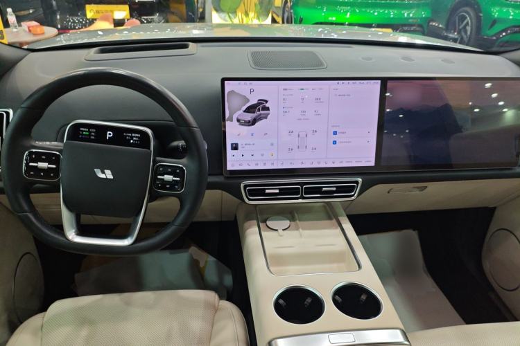 Used Li Auto L8 2023 Pro Model
