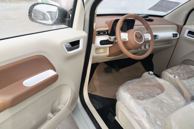 Used Wuling Hongguang MINIEV 2024 3rd Generation 215km Youth Edition
