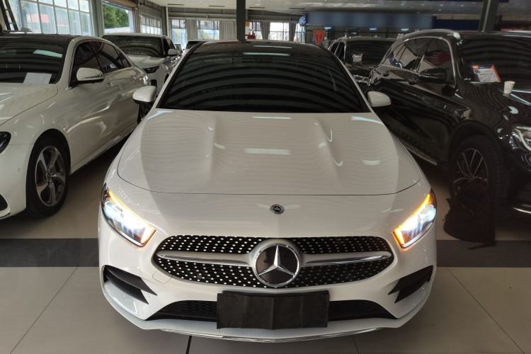 Used Mercedes-Benz A-Class 2022 Revised Version A 200 L Sport Sedan Fashionable Style