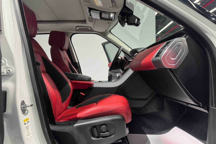 Used Land Rover Range Rover Sport 2019 3.0 L6 HSE DYNAMIC
