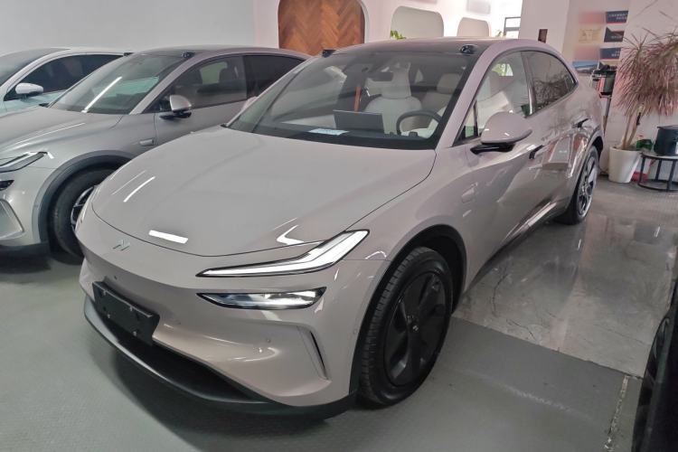 Used ONVO L60 2024 60 kWh Rear-Drive Version