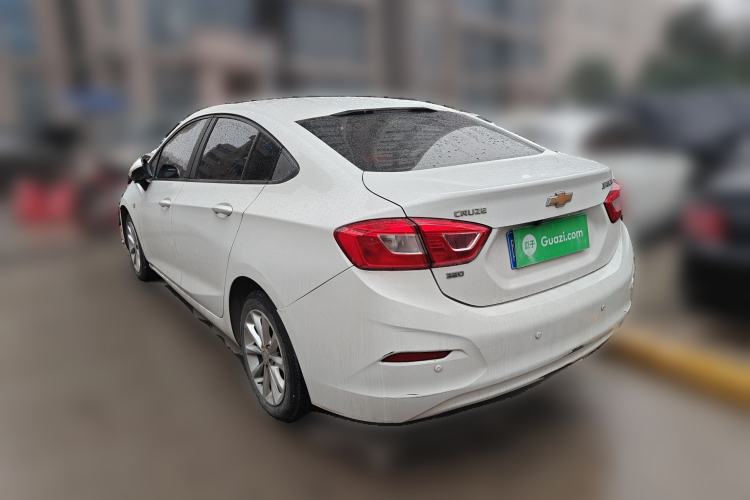 Used Chevrolet Cruze 2018 320 Automatic Pioneer Sunroof Edition