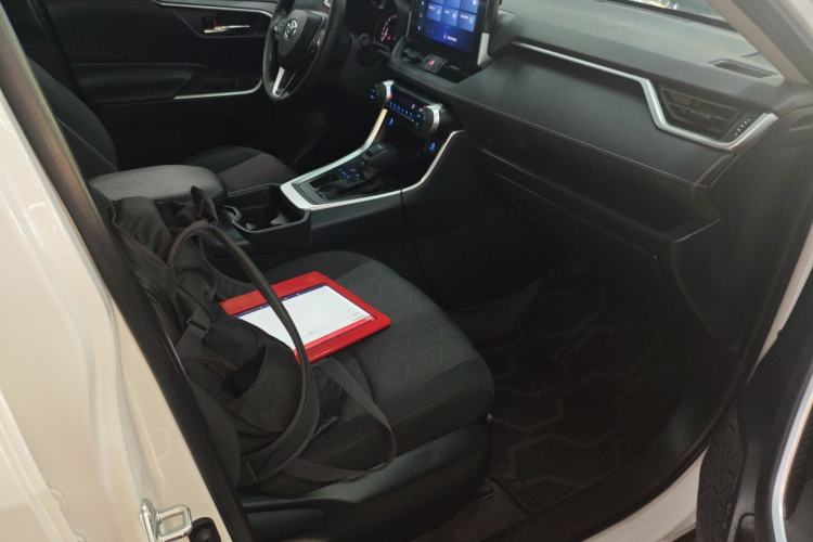 Used Toyota RAV4 2022 2.0L CVT Two-Wheel Drive Fashion Edition