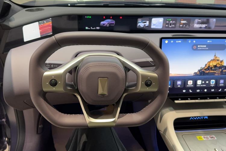 Used  12 2025 Master All-Electric Four-Wheel Drive
