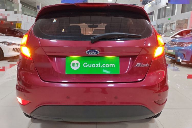 Used Ford Fiesta 2013 Hatchback 1.5L Automatic Fashion Edition
