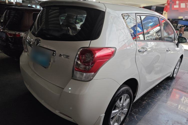Used Toyota Verso 2014 Starlight 180E CVT Elite Edition
