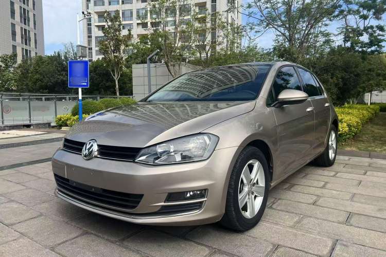 Used Volkswagen Golf 2015 1.4TSI Automatic Comfort Model
