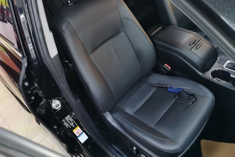 Used Toyota Highlander 2018 2.0T Four-Wheel Drive Luxury Version 7 Seats China VI Standard