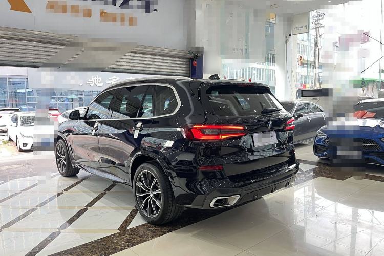 Used BMW X5 2022 Restyled xDrive 30Li Luxury Version M Sport Package