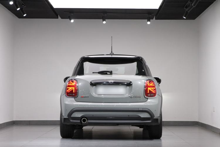 Used  MINI 2022 1.5T COOPER Classic Edition Five-Door Version
