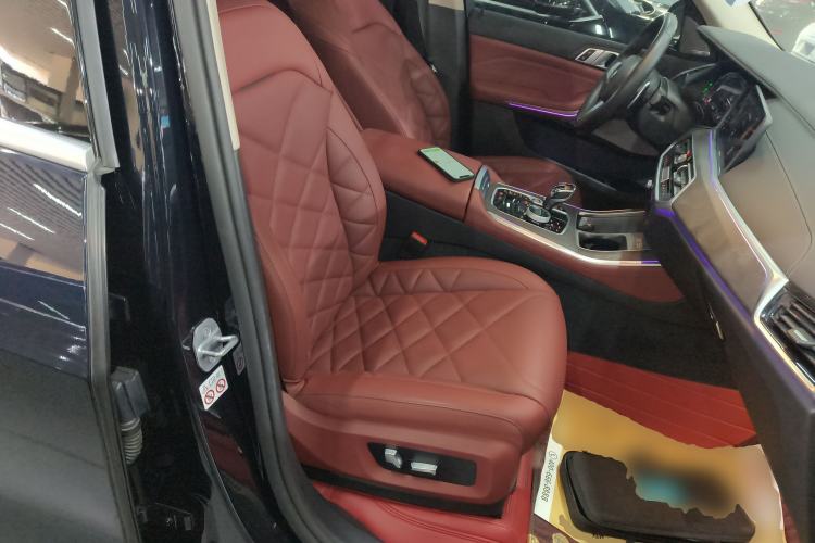 Used BMW X5 2022 Restyled xDrive 30Li Luxury Version M Sport Package
