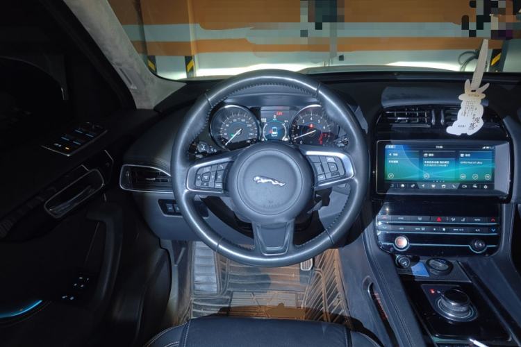 Used Jaguar F-PACE 2019 2.0T Four-Wheel Drive Urban Luxury Edition