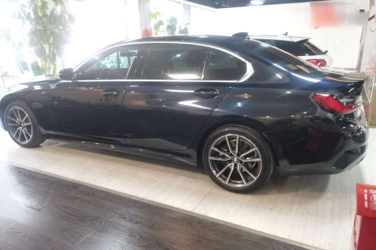 Used BMW 3 Series 2021 Second Facelift 320Li M Sport Package
