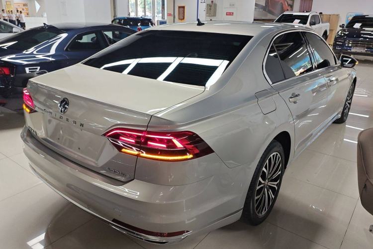 Used Volkswagen Phideon 2018 Revised Version 380TSI Two-Wheel Drive Business Edition