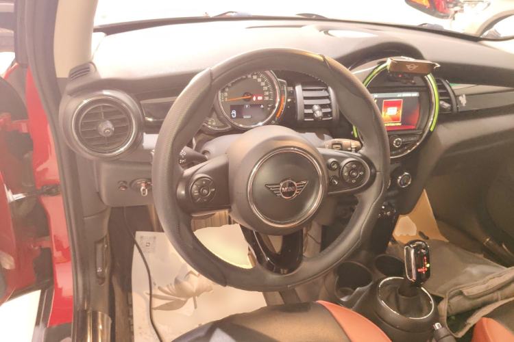 Used  MINI 2019 1.5T ONE PLUS