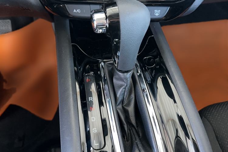 Used Honda Vezel 2017 1.5L CVT 2WD Comfort Model
