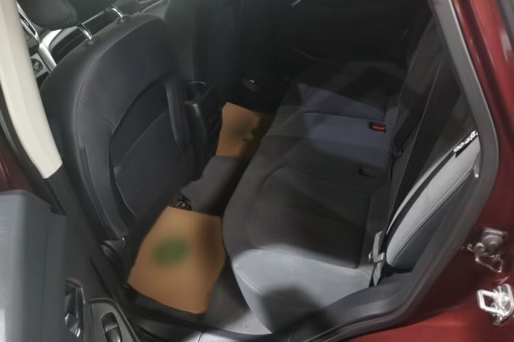 Used Venucia T70 2015 2.0L CVT Smart Choice Edition
