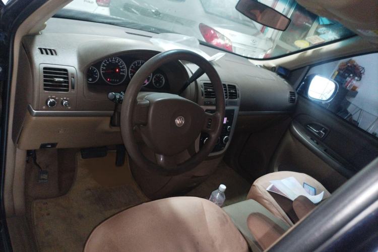 Used Buick GL8 2014 2.4L Classic Edition