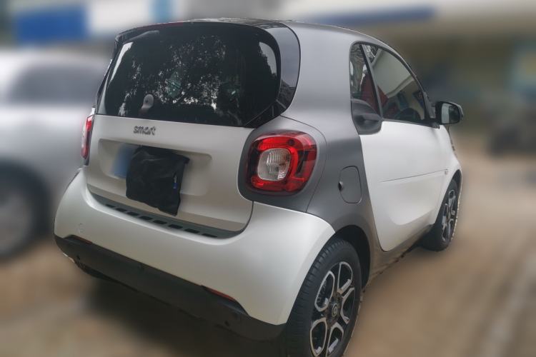 Used  fortwo 2019 0.9T 66kW Hardtop Wind Power Edition China VI
