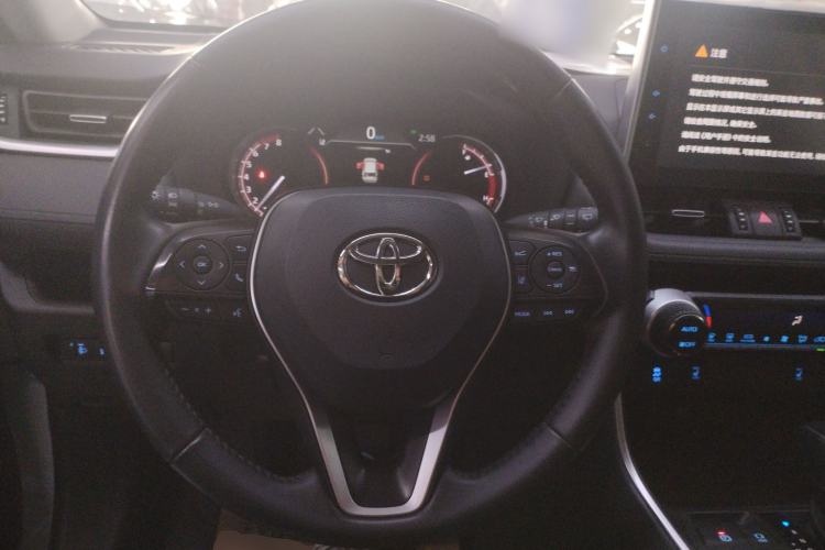 Used Toyota RAV4 2022 2.0L CVT Four-Wheel Drive Premium Edition
