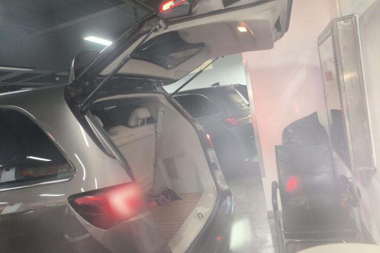 Used Buick GL8 2022 Land Cruiser Executive Class 652T Comfort Model
